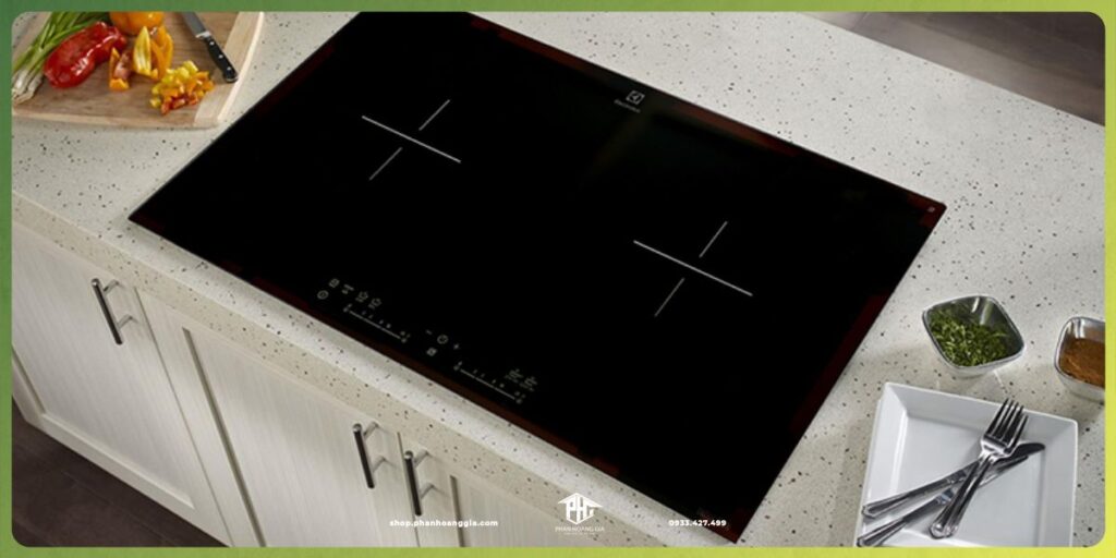 Bếp từ Electrolux 2 vùng nấu với thiết kế hiện đại